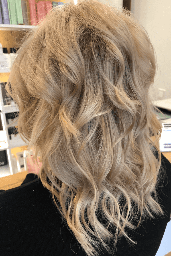 Modelowanie włosów – stylizacja