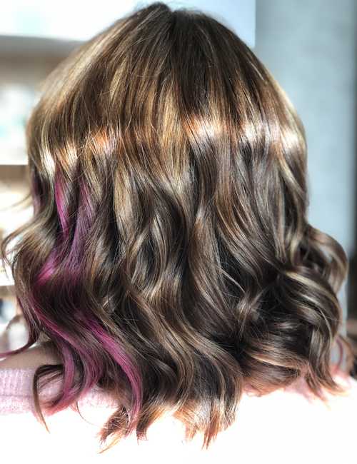 Koloryzacja z akcentem kolorystycznym – efekt w salonie Trichodermedica