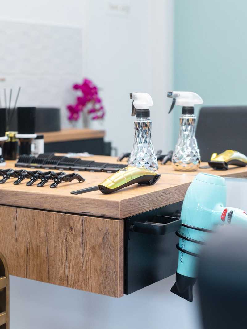 Wnętrze salonu fryzjerskiego Trichodermedica